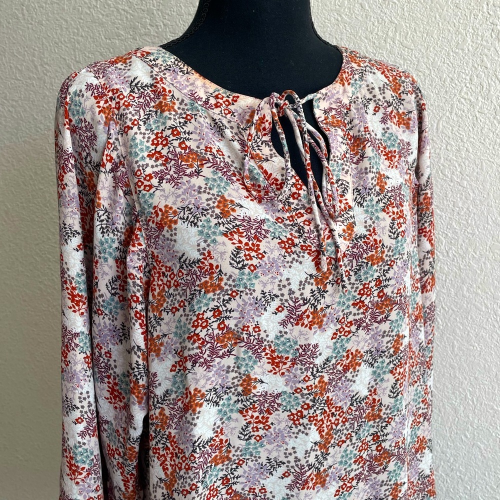 LOFT • Beautiful Womens Floral Keyhole Tie Top Blouse Long Sleeve - Picture 4 of 11